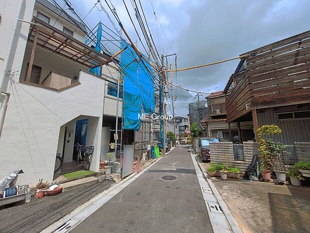 ~Exterior~ 南東 3.82m 公道 住宅地になっているので車量も少なく、静かな立地です。子育て環境も良好です♪♪周辺環境もあわせてご案内させて頂きます。