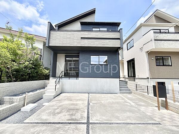 ◆1号棟◆～Exterior～　千葉都市モノレール2号線「千城台」駅徒歩6分！駅近の利便性と豊かな自然を享受する住環境のもと、彩り豊かな快適な暮らしは家族を笑顔にしてくれそうです。