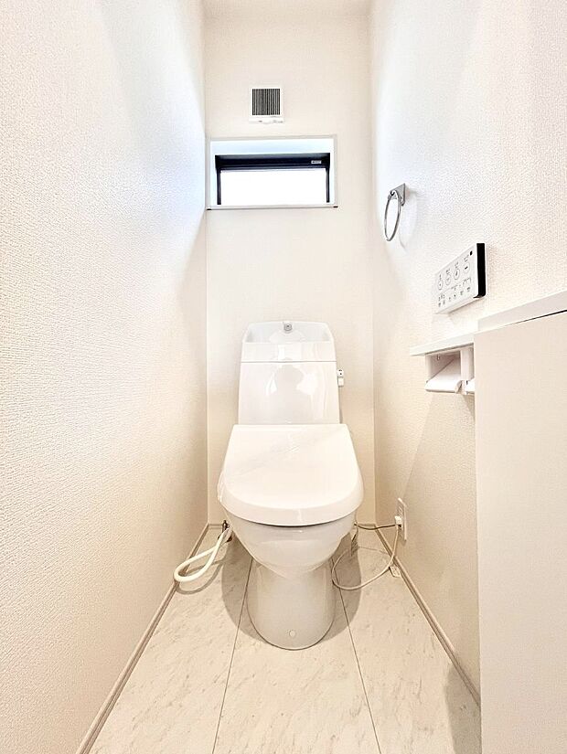 トイレは1階と2階それぞれに配置されていてとても便利です。