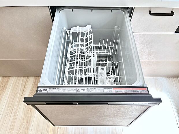 面倒なお片づけは食洗機にお任せ!家事の負担が減って、時間にも気持ちにもゆとりができます。