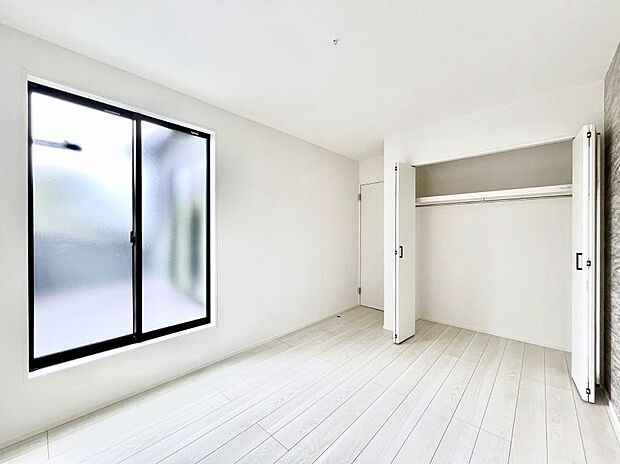 爽やかな日差しがお部屋全体を優しく包み込んでくれます