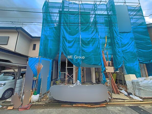◆B号棟◆~Exterior~ 一戸建ての大きなメリットは、自分達の「土地」を「自由に」使える事です。ガーデニングやDIY,車やバイクの趣味など様々な用途で利用できます。
