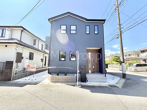 たっぷりの陽光と心地よい風が舞い込む住まい