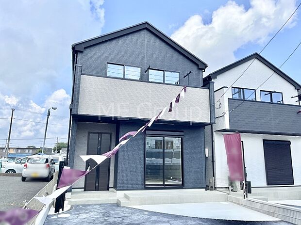 たっぷりの陽光と心地よい風が舞い込む住まい