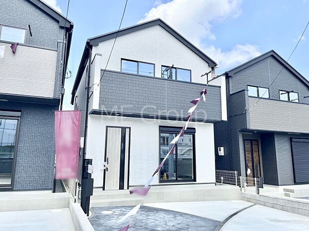 たっぷりの陽光と心地よい風が舞い込む住まい