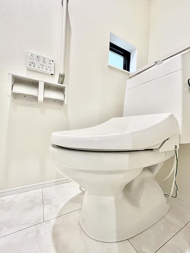 トイレは1階と2階それぞれに配置されていてとても便利です。