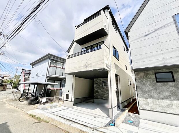 暮らしやすさと居心地の良さにこだわったシンプルで飽きのこないデザイン !