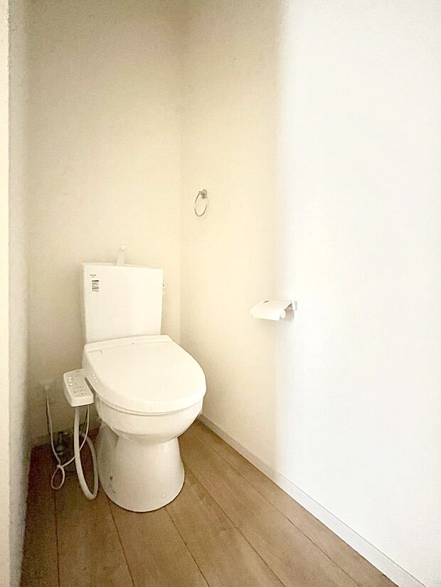 トイレは1階と2階それぞれに配置されていてとても便利です。 