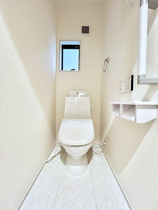 トイレは1階と2階それぞれに配置されていてとても便利です。