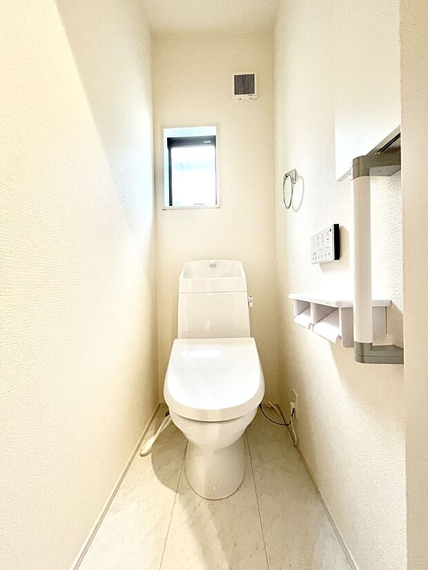トイレは1階と2階それぞれに配置されていてとても便利です。 