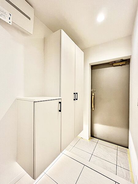 家族の帰宅やお客様をあたたかく迎える玄関