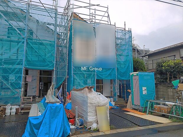 ◆A号棟◆～Exterior～ 一戸建ての大きなメリットは、自分達の「土地」を「自由に」使える事です。ガーデニングやＤＩＹ，車やバイクの趣味など様々な用途で利用できます。