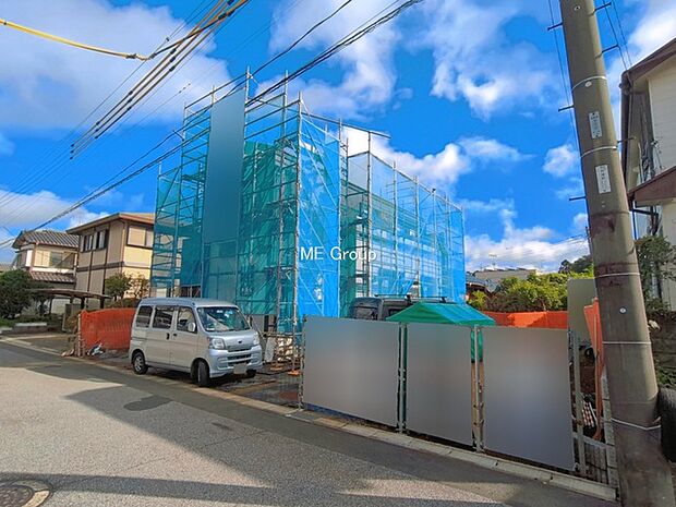 ~Exterior~ 緑に恵まれた閑静な住宅地は、伸びやかなスローライフを叶えてくれます。季節の移ろいを身近に感じられる環境で子育てすれば、お子様もきっと素直に成長してくれるはずです!