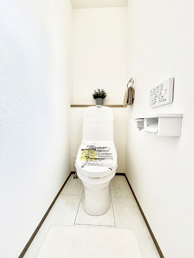 トイレは安心の2箇所!朝のバタバタも一安心です。