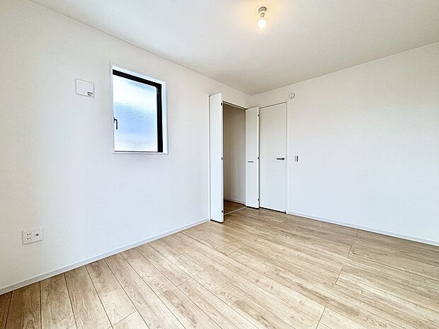 爽やかな日差しがお部屋全体を優しく包み込んでくれます