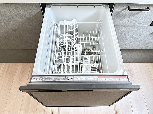 面倒なお片づけは食洗機にお任せ！家事の負担が減って、時間にも気持ちにもゆとりができます。