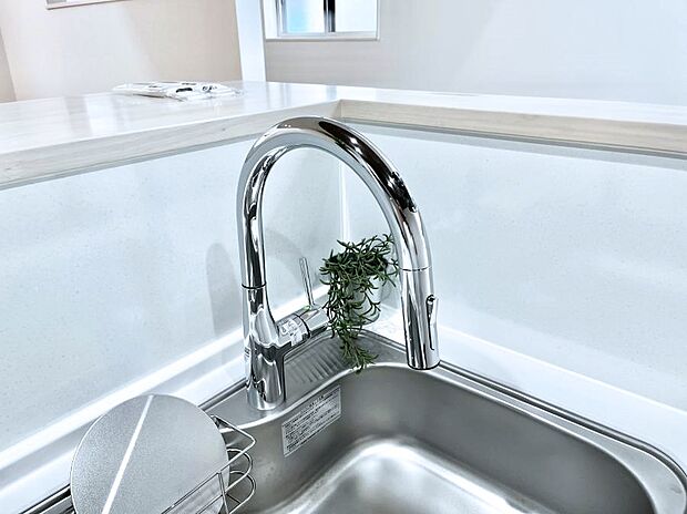 水栓に触れずに吐止水ができるタッチレス水栓