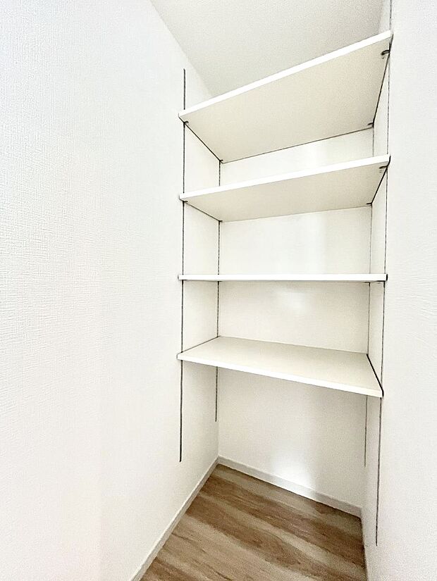 ◆1号棟◆便利なリネン庫で、スッキリした使いやすい洗面室に