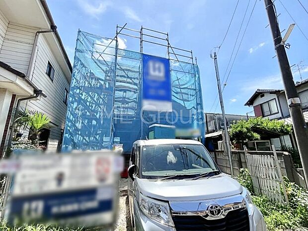 ~Exterior~ 一戸建ての大きなメリットは、自分達の「土地」を「自由に」使える事です。ガーデニングやDIY,車やバイクの趣味など様々な用途で利用できます。