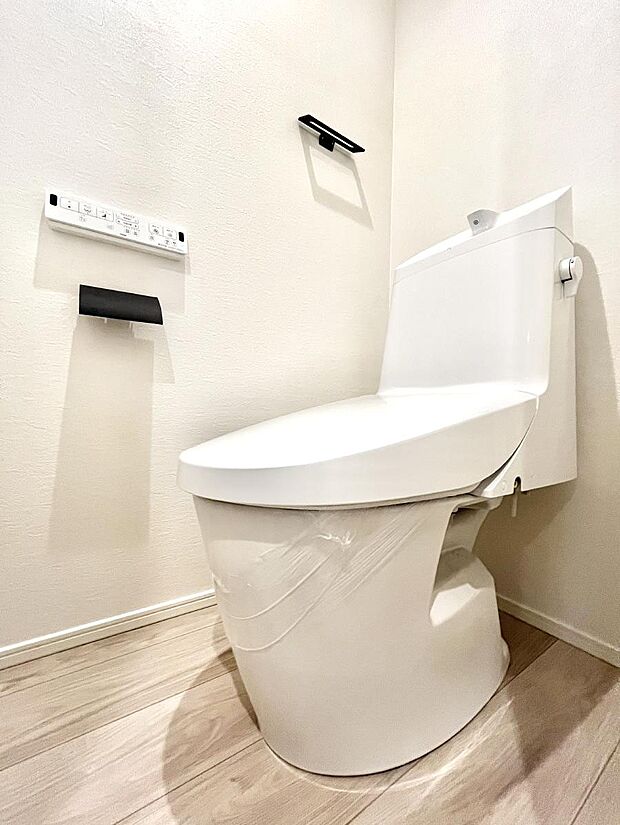 トイレは安心の2箇所！朝のバタバタも一安心です。 