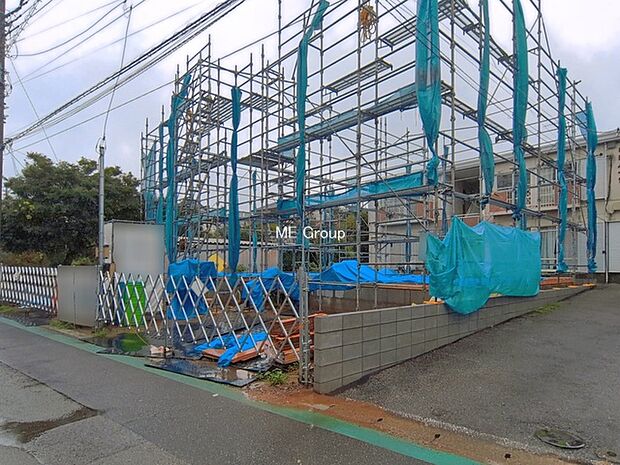 ◆2号棟◆~Exterior~ 四季を通じて自然と触れ合えるスポットが多く、お散歩やジョギング、週末のご家族での遊びに最適です。開放感とゆとりに包まれた理想の住まいがここにあります。