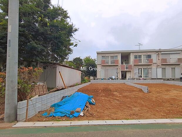 ◆1号棟◆～Exterior～　季節の変化を感じながら子育てができる、自然に囲まれた住宅地です☆ のびのびと過ごせる環境が、ご家族の暮らしをより豊かにしてくれます。  