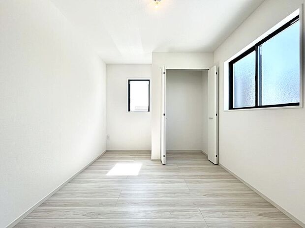 収納が充実しているので居住スペースを広々使えます
