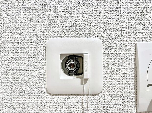 洗面所にガスコンセントを設置！ガス式の衣類乾燥機が使用できますね