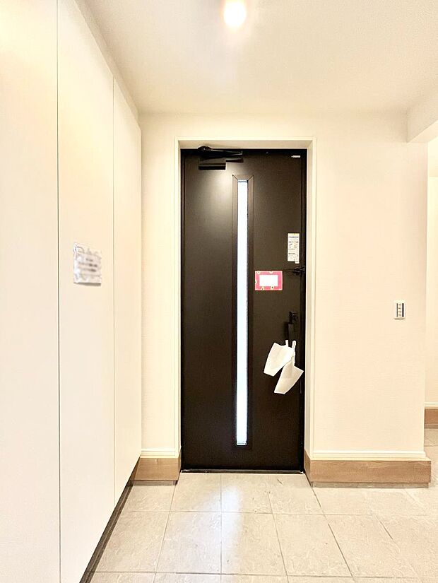 家族の帰宅やお客様をあたたかく迎える玄関  