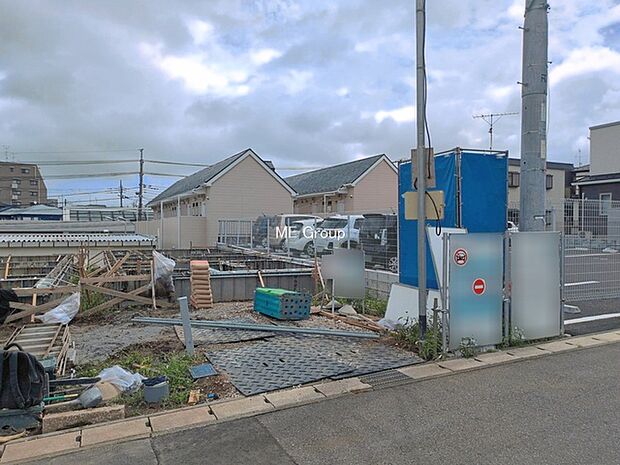 ◆1号棟◆~Exterior~ 閑静な住宅地で子育て家族にピッタリ。毎日のお散歩も快適な緑に恵まれたエリアで、自然に包まれた穏やかな暮らしを実現するための、ゆとりある住環境が整っています。