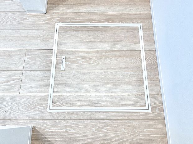 ◆1号棟◆床下収納付き！日用品・非常用品の収納にも大活躍。