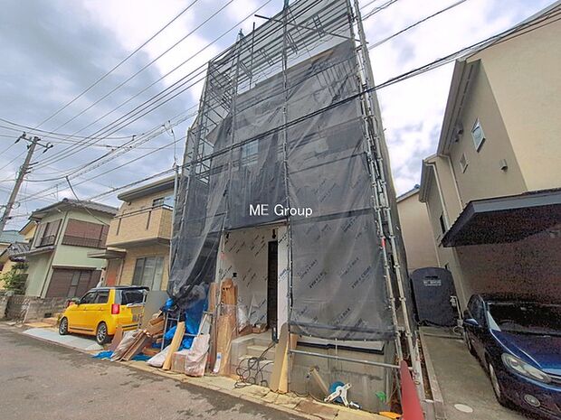 ~Exterior~ 閑静な住宅地で子育て家族にピッタリ。毎日のお散歩も快適な緑に恵まれたエリアで、自然に包まれた穏やかな暮らしを実現するための、ゆとりある住環境が整っています。