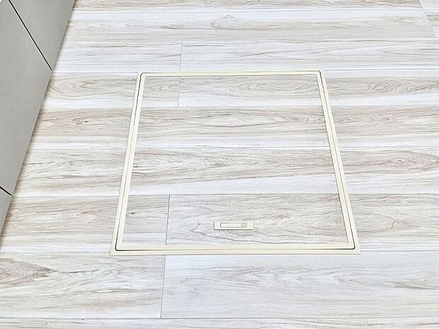 床下収納付き！日用品・非常用品の収納にも大活躍。