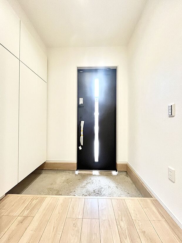 家族の帰宅やお客様をあたたかく迎える玄関