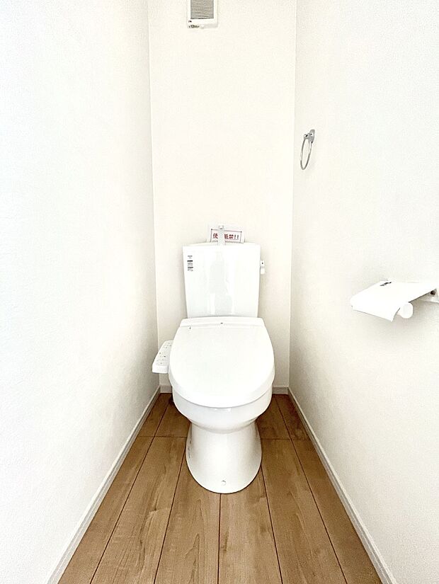 トイレは1階と2階それぞれに配置されていてとても便利です。