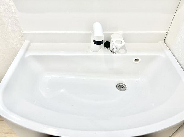 ◆2号棟◆ハンドシャワー付き!使いやすい洗面台。