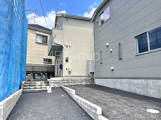 洗練された外観、上質な住空間が広がる室内は永く安心して過ごせる住居です。 