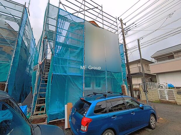 ◆A号棟◆~Exterior~ 角地により陽当り・風通し良好です。うららかな陽射しがどのお部屋にも降り注ぎますように、快適さを追求した間取設計。生活を恵みの豊かな永住の地へと変えてくれます。