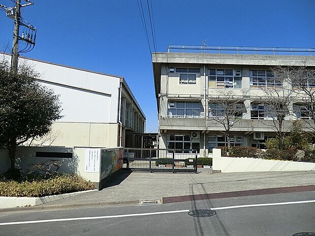 中学校 600m 松戸市立根木内中学校