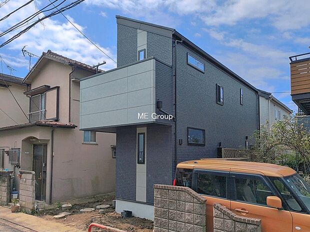 ~Exterior~ 閑静な住宅地で子育て家族にピッタリ。毎日のお散歩も快適な緑に恵まれたエリアで、自然に包まれた穏やかな暮らしを実現するための、ゆとりある住環境が整っています。