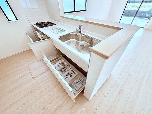◆4号棟◆使いやすさを優先したスライド式収納タイプ!