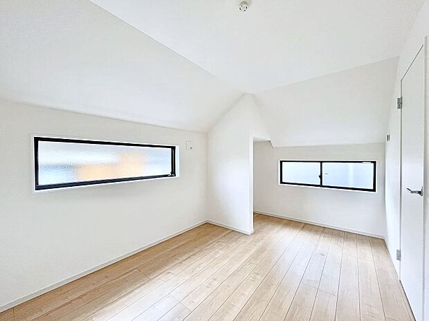 個室としても利用できるサービスルーム