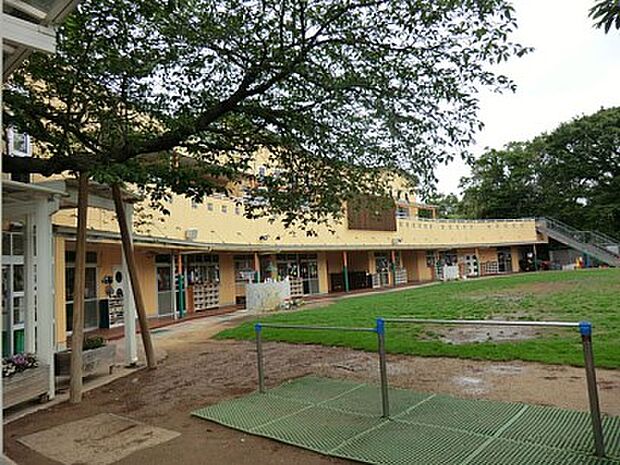 幼稚園・保育園 900m 稲毛幼稚園