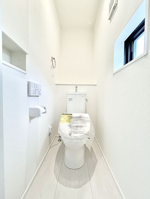 トイレは1階と2階それぞれに配置されていてとても便利です。 