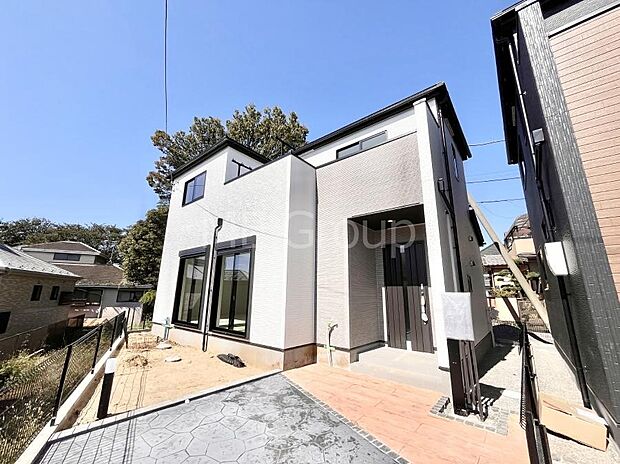 たっぷりの陽光と心地よい風が舞い込む住まい
