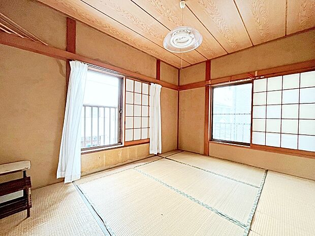 〜Japanese Room〜  自分の時間を充実させながら心豊かな時間過ごすための大切な空間に☆家族と過ごす時間を大切にした住空間。和室もあり、心和む空間を演出します☆    