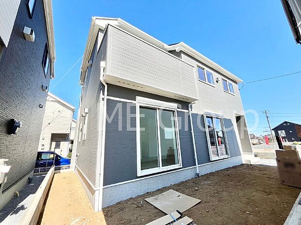 ◆6号棟◆〜Exterior〜 単に見た目や質感の良さだけではなく、建物の基礎や構造といった、目には見えにくい部分にもこだわります。住まいの本質の部分から、住み心地や安全性を見つめ直しました。