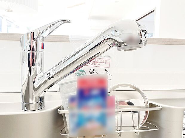 いつでも清潔なおいしいお水を。一つの水栓で水道水と浄水を使い分け。