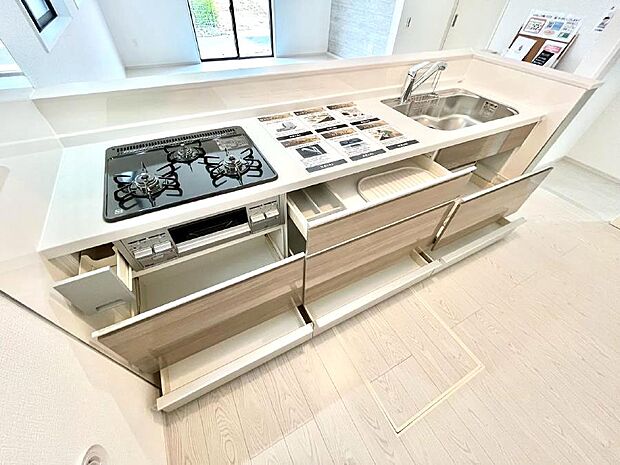 ◆1号棟◆使いやすさを優先したスライド式収納タイプ！