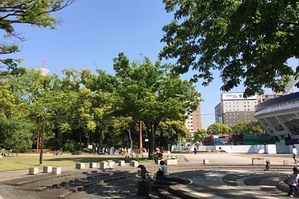 横浜公園